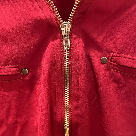 Red Zippered Blouse with Mandarin Collar - Picture 3 of 6